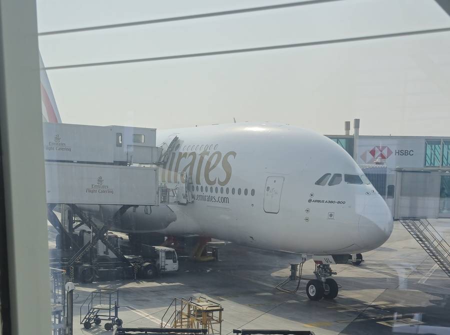 Airbus A380-800 da Emirates no Aeroporto Internacional de Dubai, nos Emirados Árabes Unidos, em 3 de julho de 2025. Foto: Ygor Lima